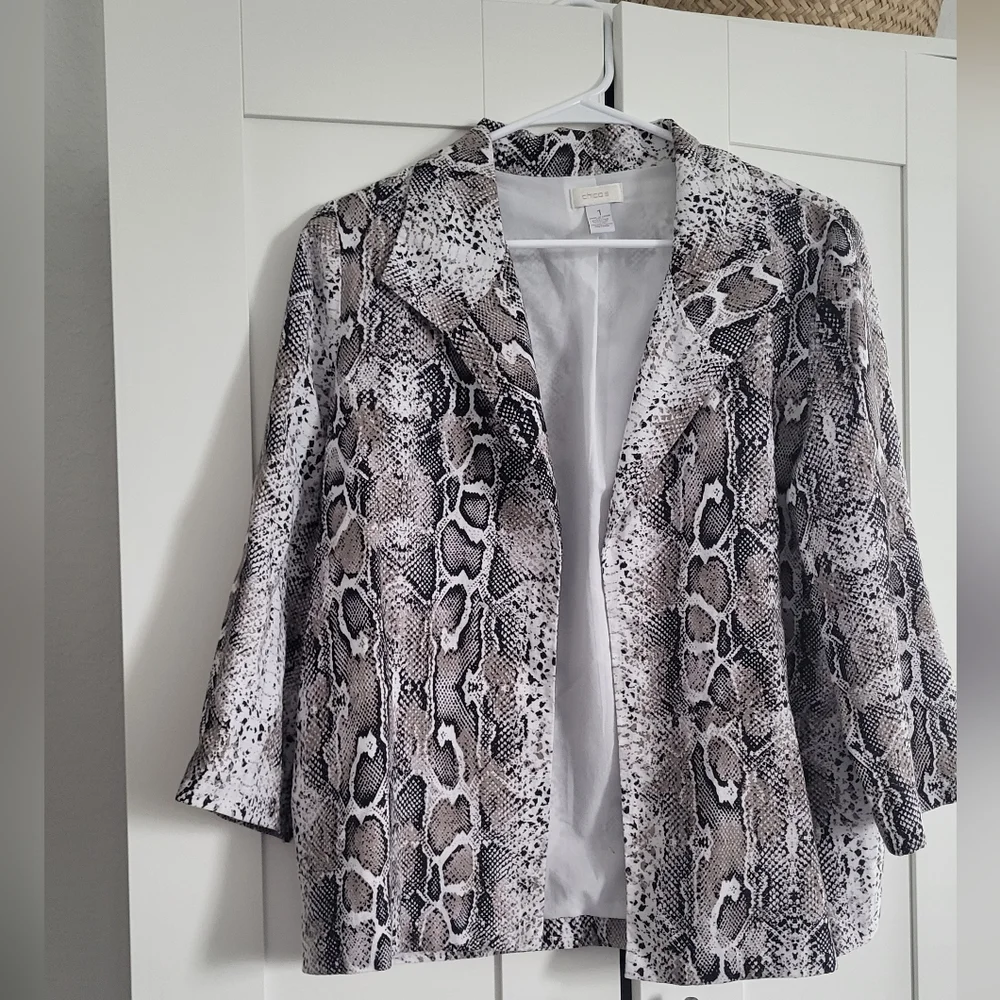 Chico's  Snake Print Black and White Blazer - M 8